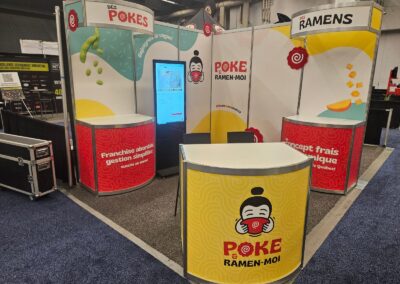 Kiosque d’exposition personnalisé Poke et Ramen