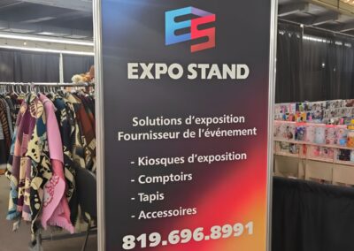 Panneau publicitaire personnalisé présentant les services d’Expo Stand